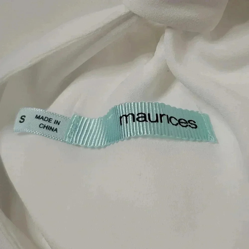 Maurices White Embroided Halter Sleeveless Blouse Crepe Cliffon sz Small - Picture 5 of 6